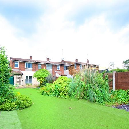 Gorgeous Manchester Home With Garden & Parking Dış mekan fotoğraf