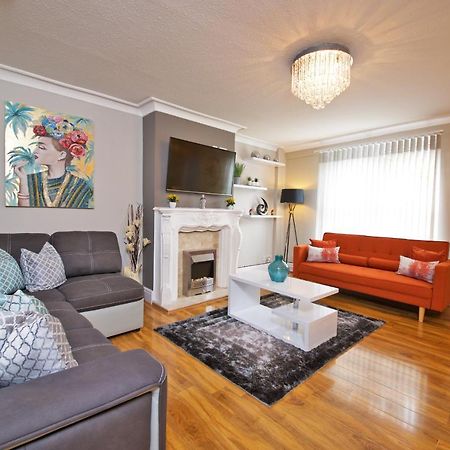 Gorgeous Manchester Home With Garden & Parking Dış mekan fotoğraf
