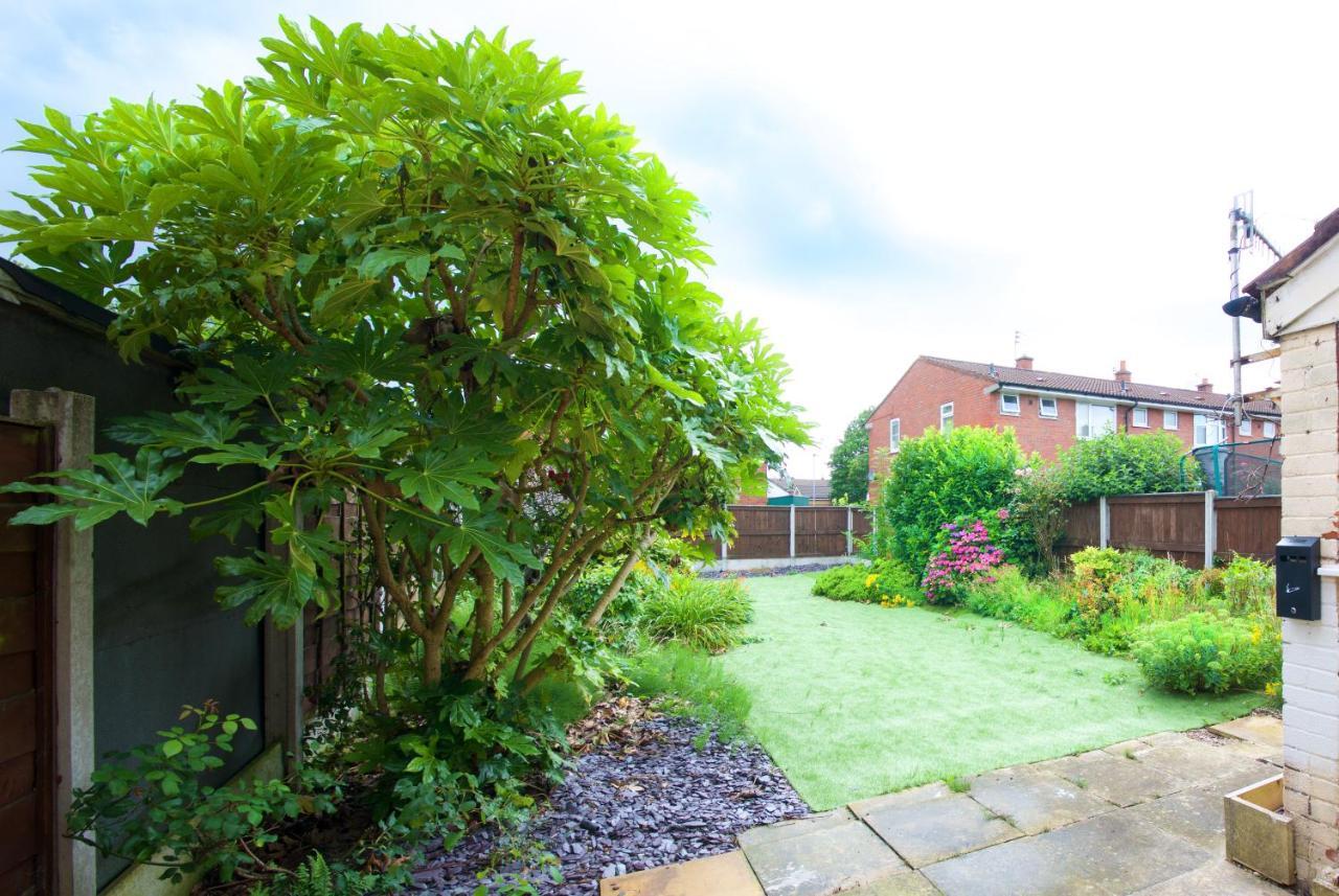 Gorgeous Manchester Home With Garden & Parking Dış mekan fotoğraf
