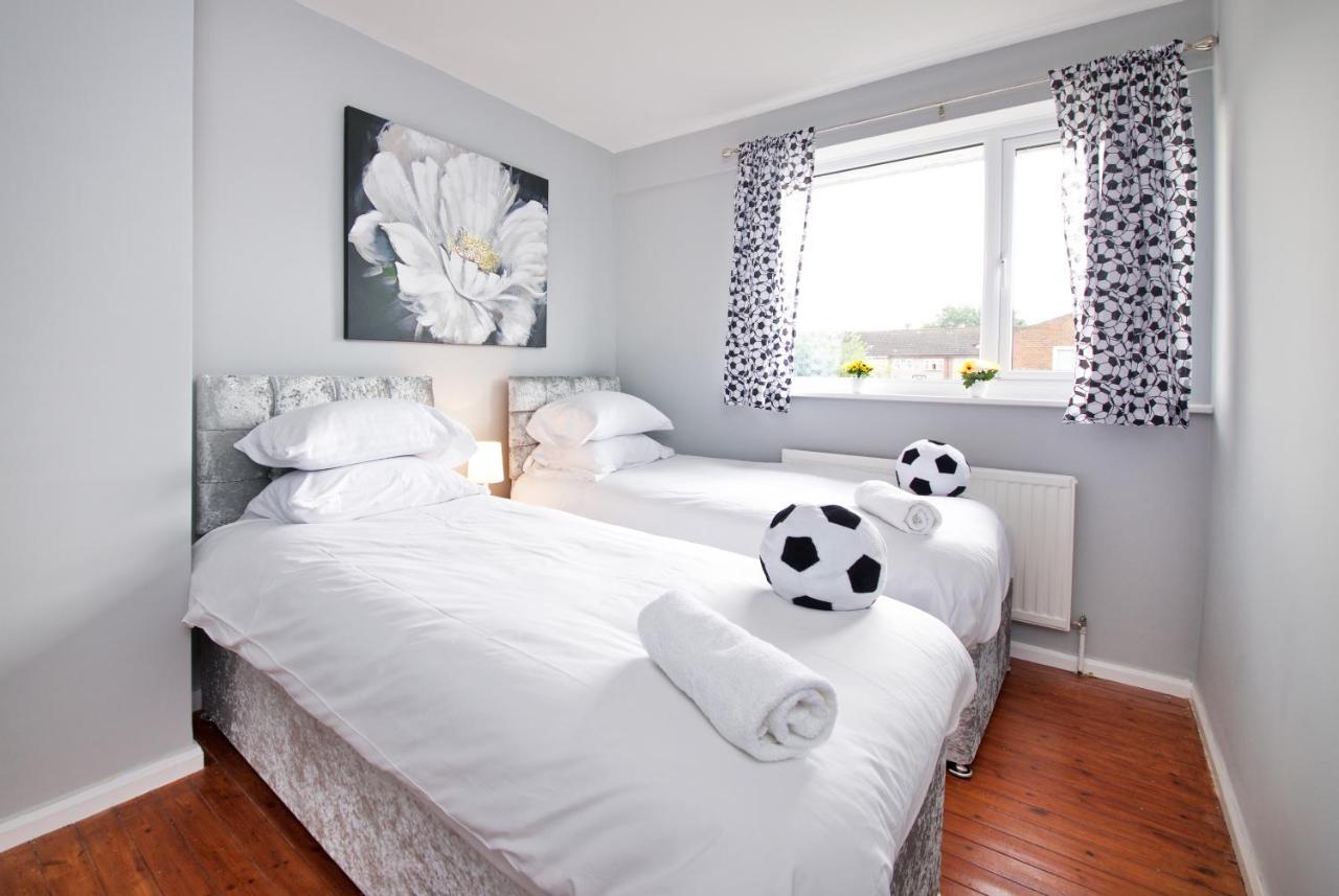Gorgeous Manchester Home With Garden & Parking Dış mekan fotoğraf